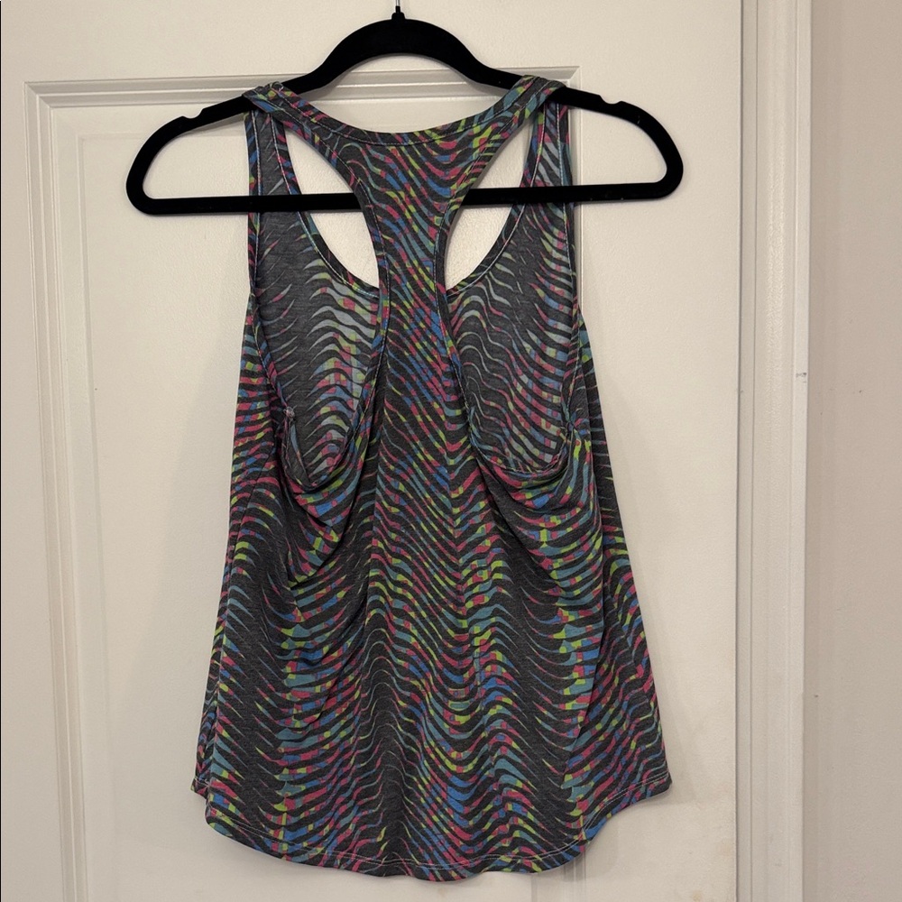 Nike Racerback Tank Top🩷❤️ - Picture 3 of 3